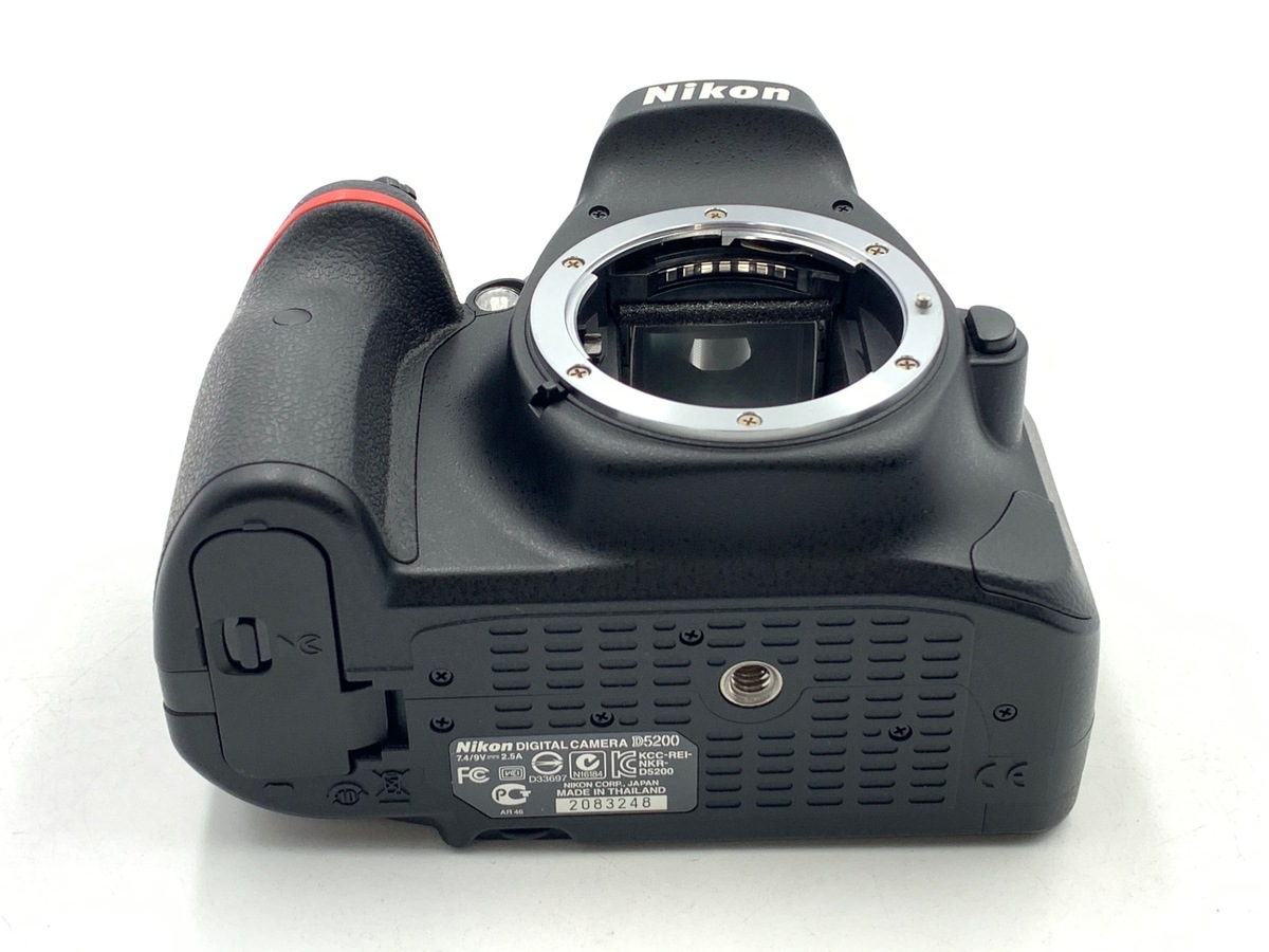 �j�R�� D5200 �{�f�B �u���b�N