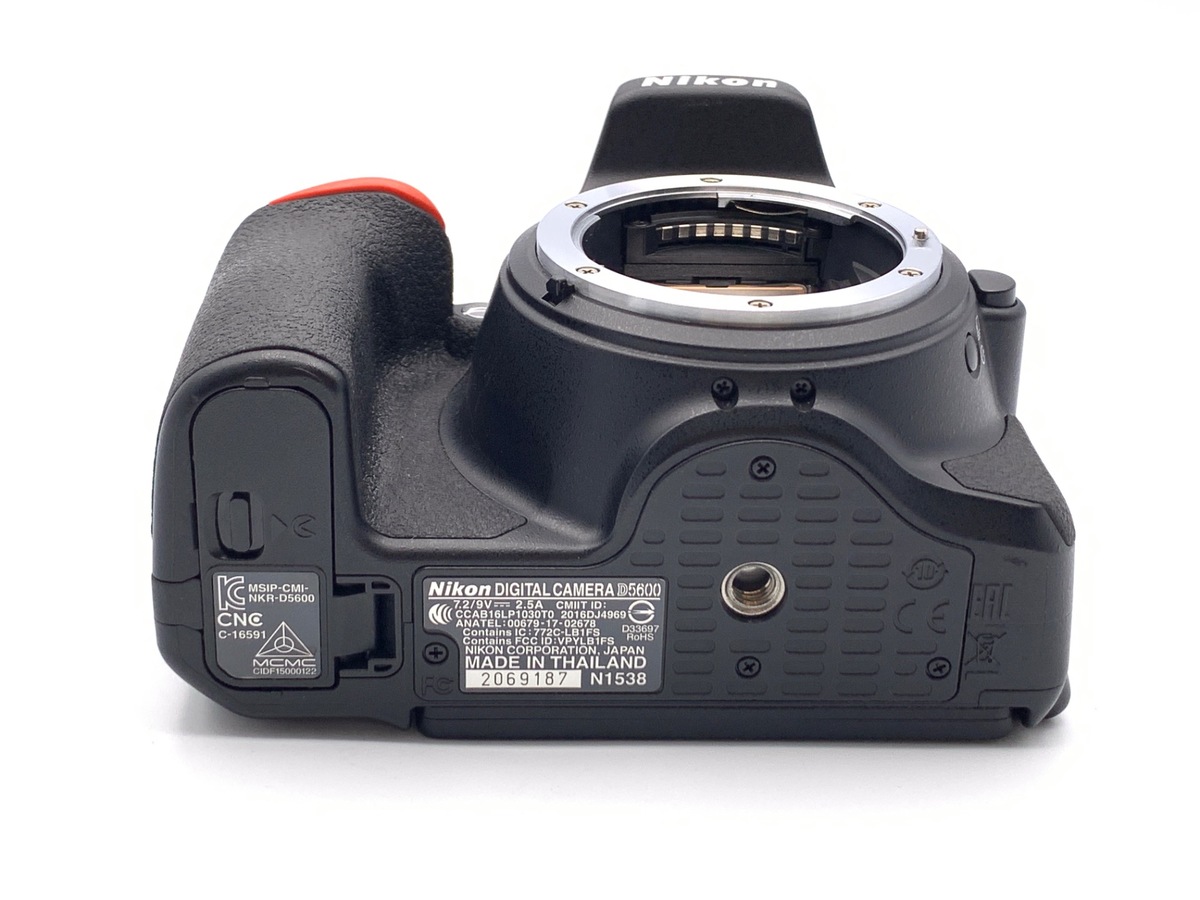 D5600 ボディ【2416万画素】