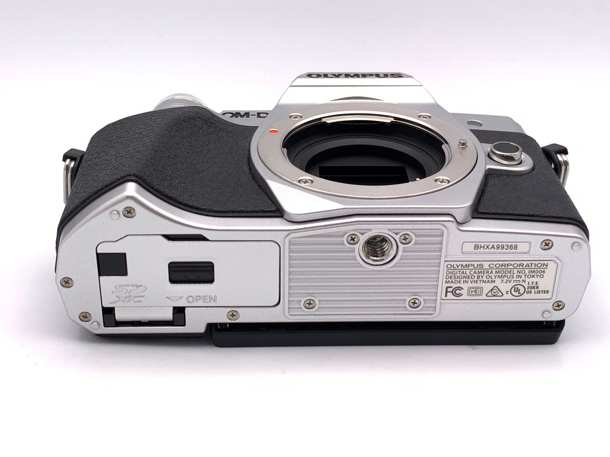 OM-D E-M10 Mark III ボディ シルバー【1605万画素】
