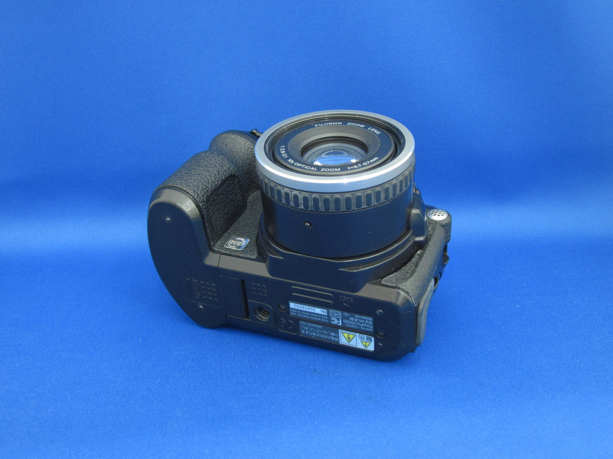 中古】フジフイルム（FUJIFILM）FinePix S5000【310万画素】｜｜カメラ