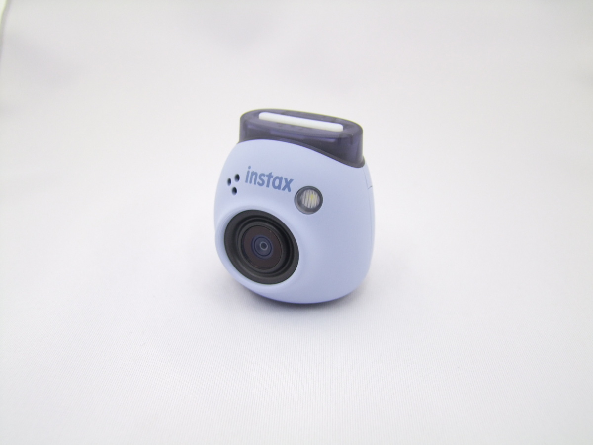 中古:A(美品)】フジフイルム インスタントカメラ instax Pal 中古:A(美品)】フジフイルム インスタントカメラ instax Pal