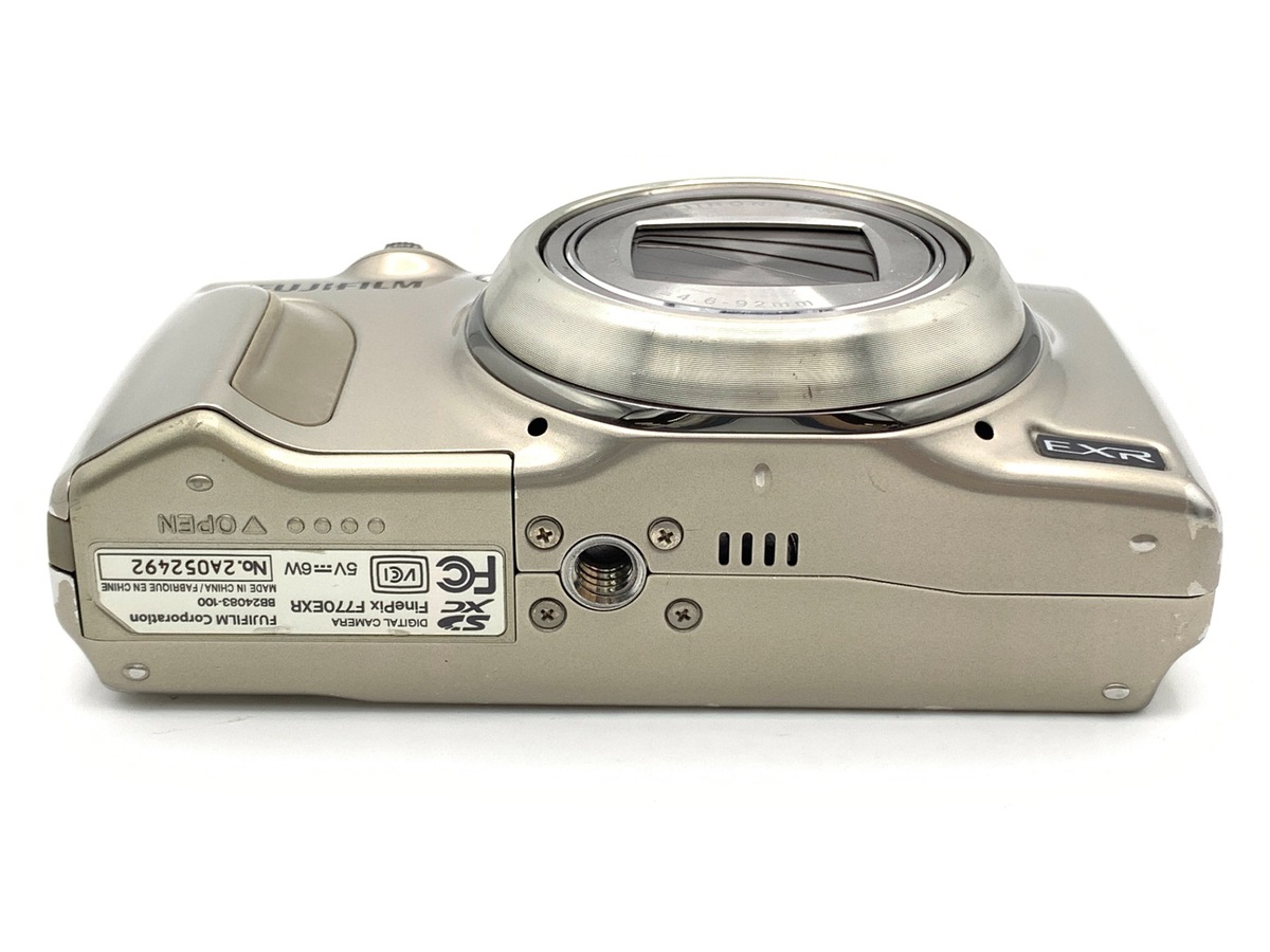�t�W�t�C���� FinePix F770EXR �V�����p���S�[���h
