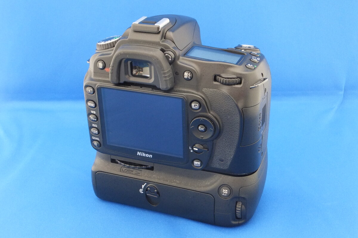 中古：B(並品)】ニコン D90 ボディ | 2440880025409