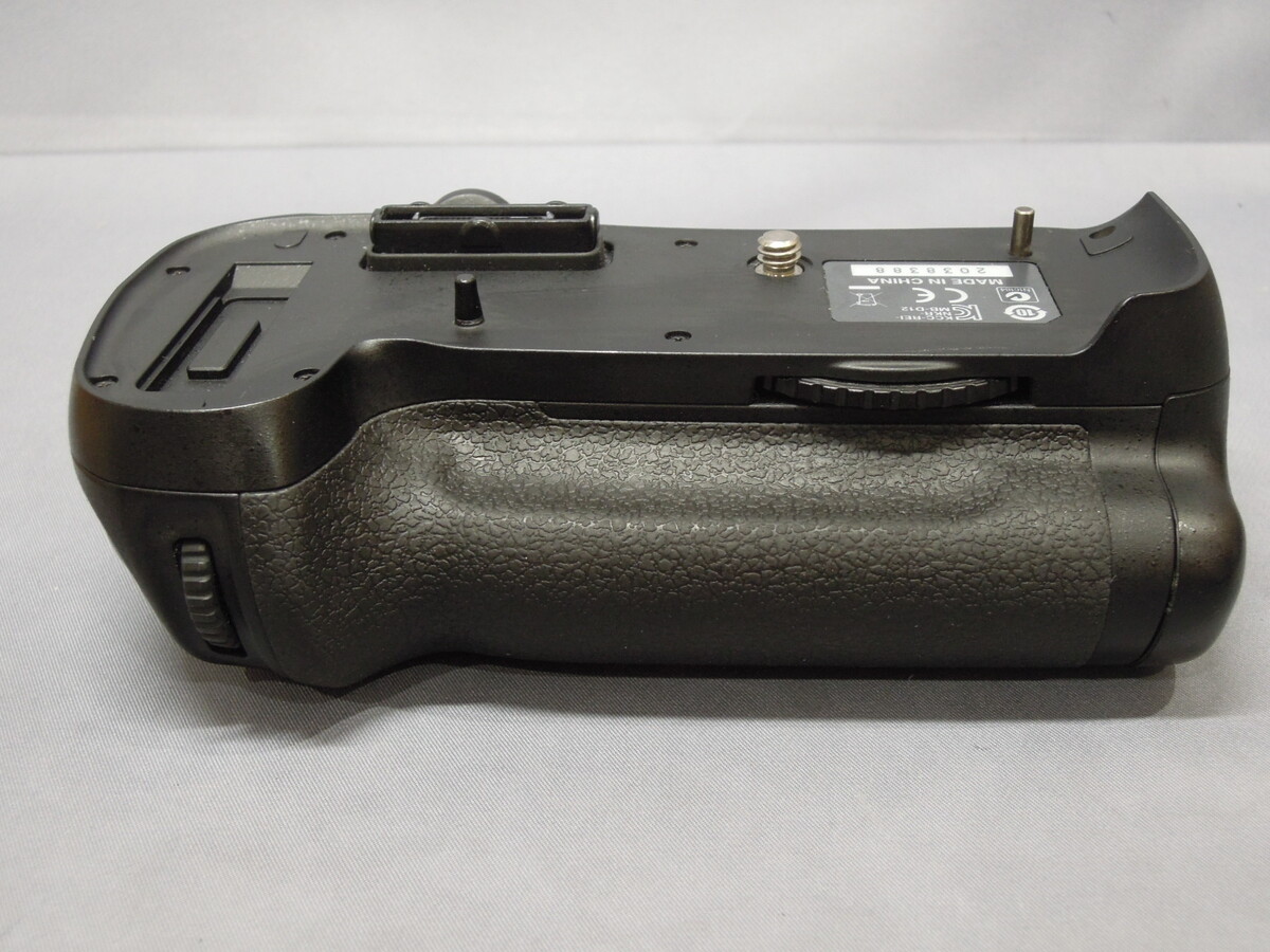 中古】ニコン マルチパワーバッテリーパック MB-D12 在庫一覧｜カメラ