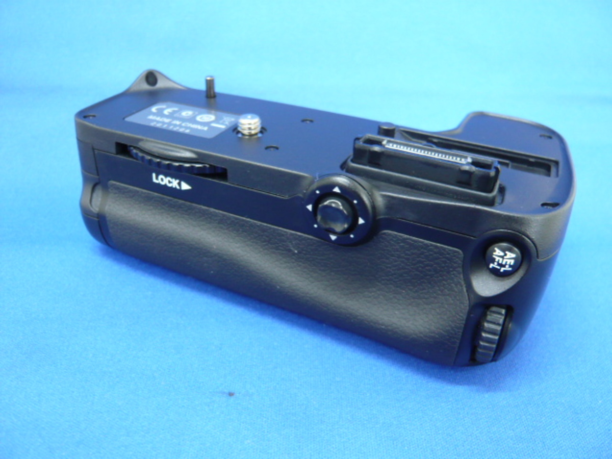 中古：AB(良品)】ニコン マルチパワーバッテリーパック MB-D11