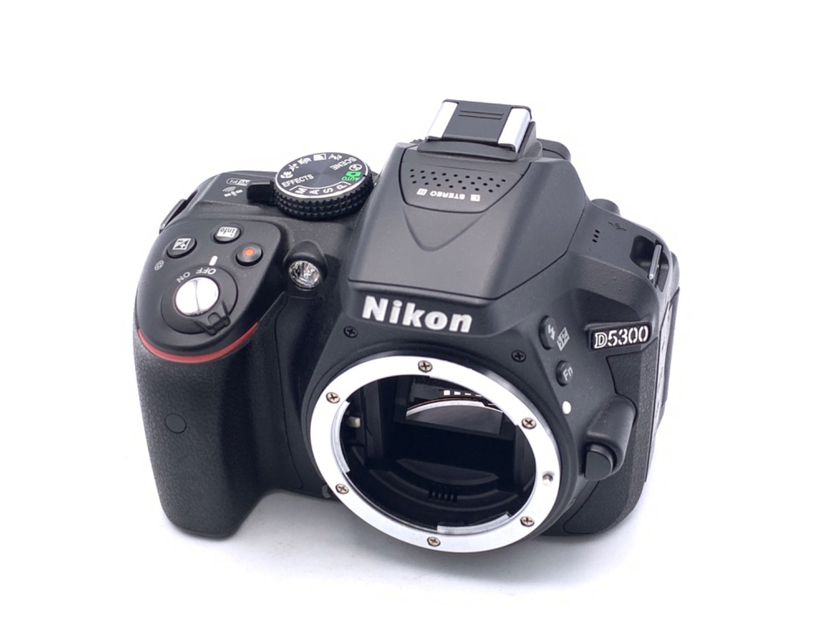 �j�R�� D5300 �{�f�B �u���b�N