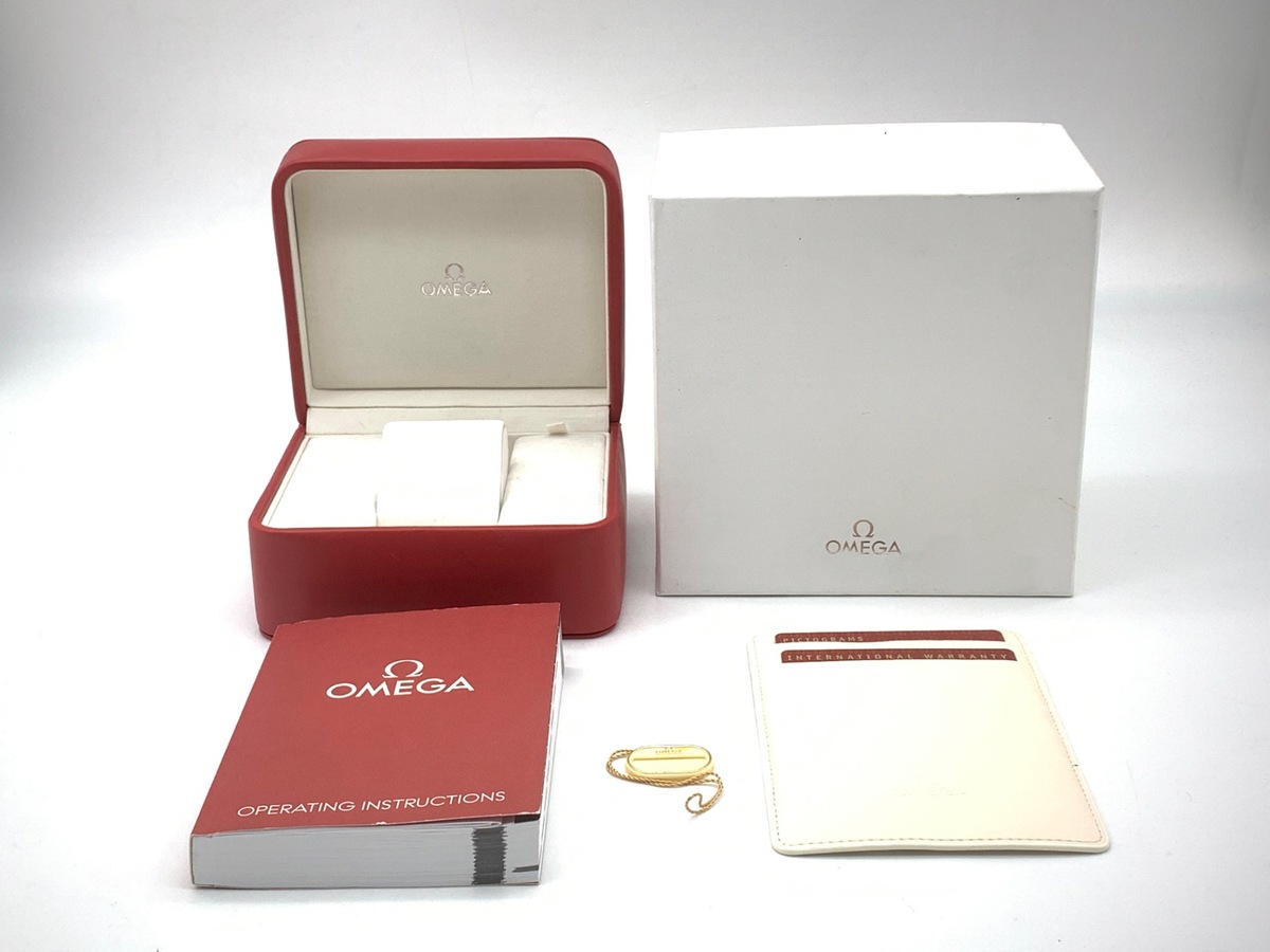 オメガ(OMEGA) スピードマスター デイト ホワイト/ブラック 323.30.40.40.04.001 ステンレススティール