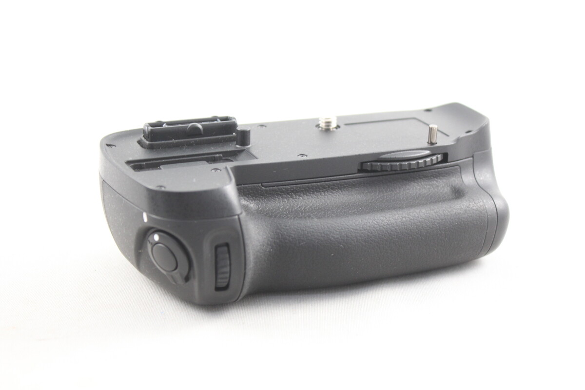 中古】ニコン マルチパワーバッテリーパック MB-D14 在庫一覧｜カメラ