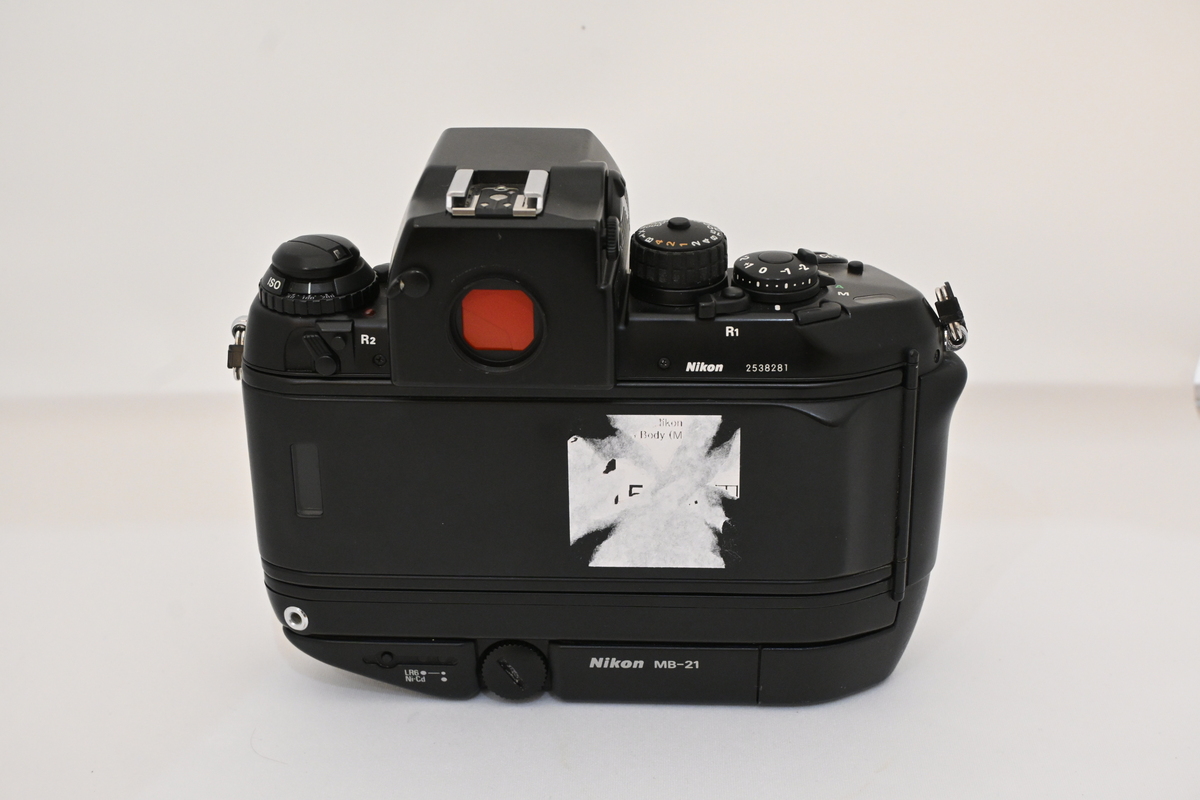 中古：C(やや難あり)】Nikon F4S | 2441380050533