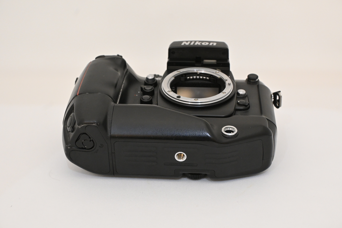 中古：C(やや難あり)】Nikon F4S | 2441380050533