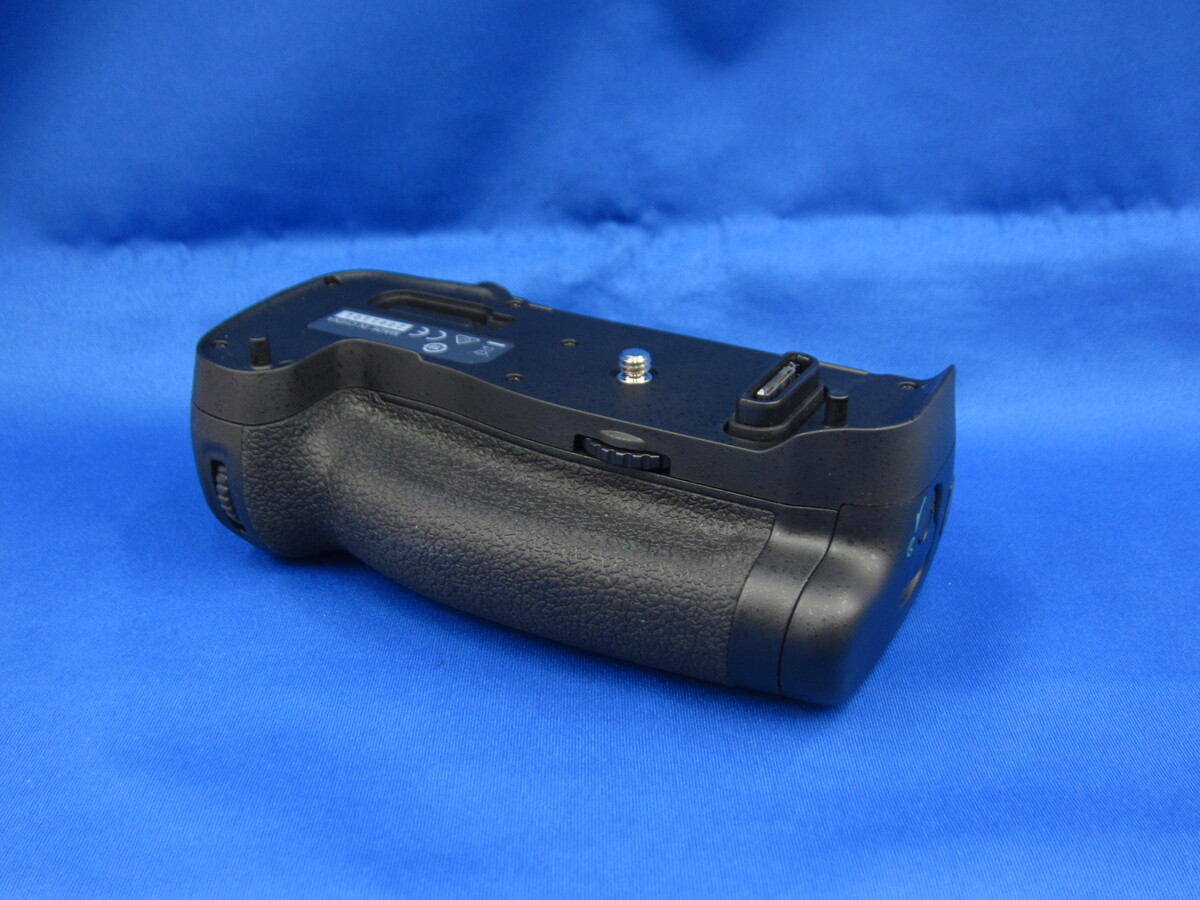 中古】ニコン マルチパワーバッテリーパック MB-D17 在庫一覧｜カメラ