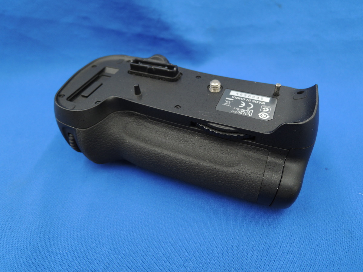 中古】ニコン マルチパワーバッテリーパック MB-D12 在庫一覧｜カメラ
