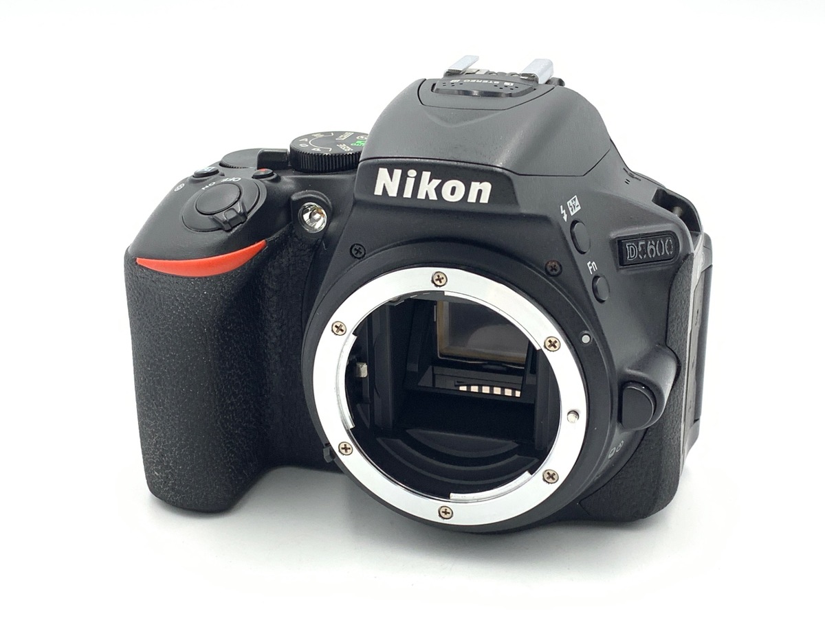 Nikon D5600 ボディ バッテリー付 訳あり動作品 中古：A(美品)】ニコン D5600 ボディ | 2448000092539