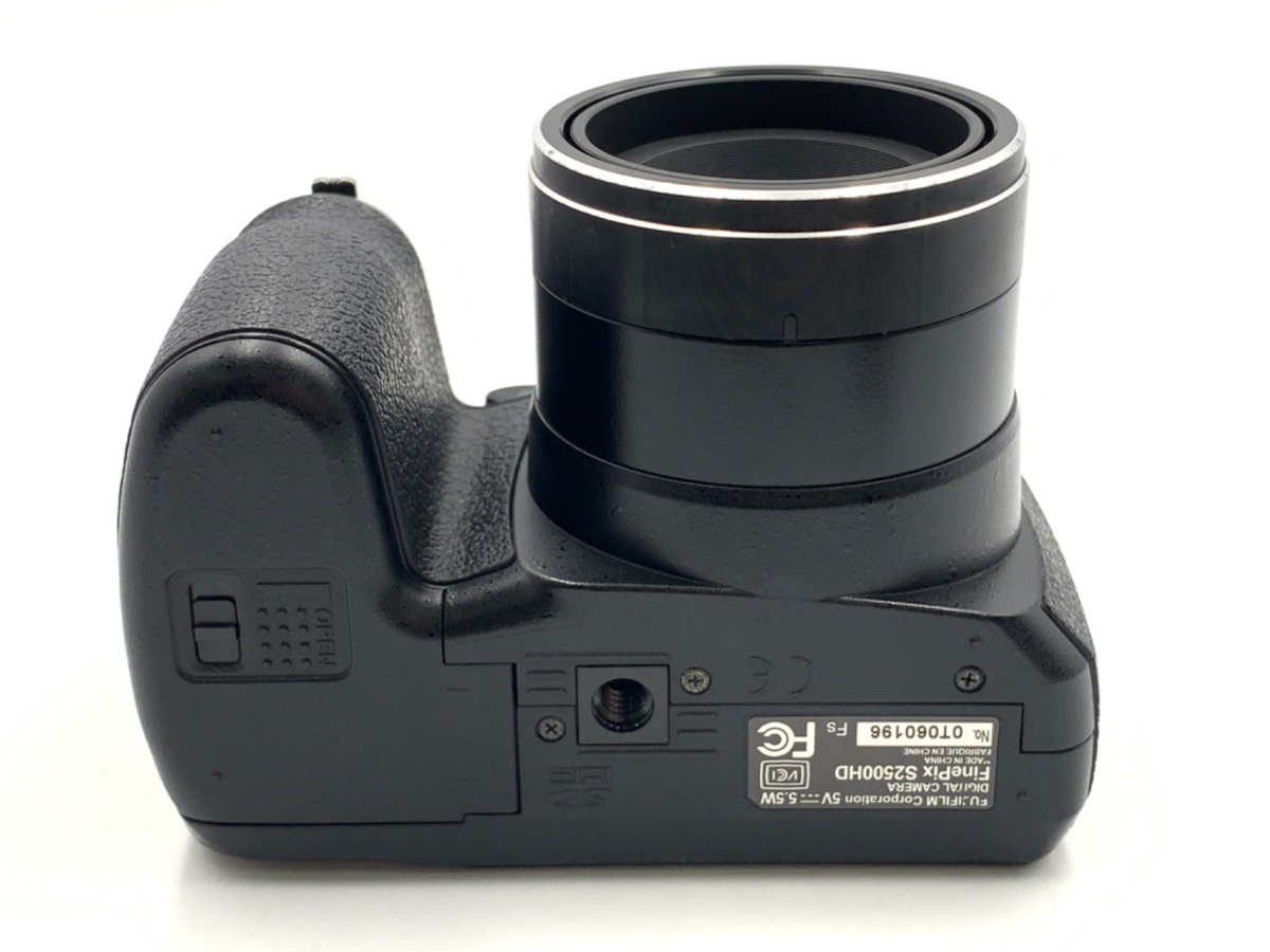 Fujifilm FinePix S Series S2500HD 12.2MP Digital Camera