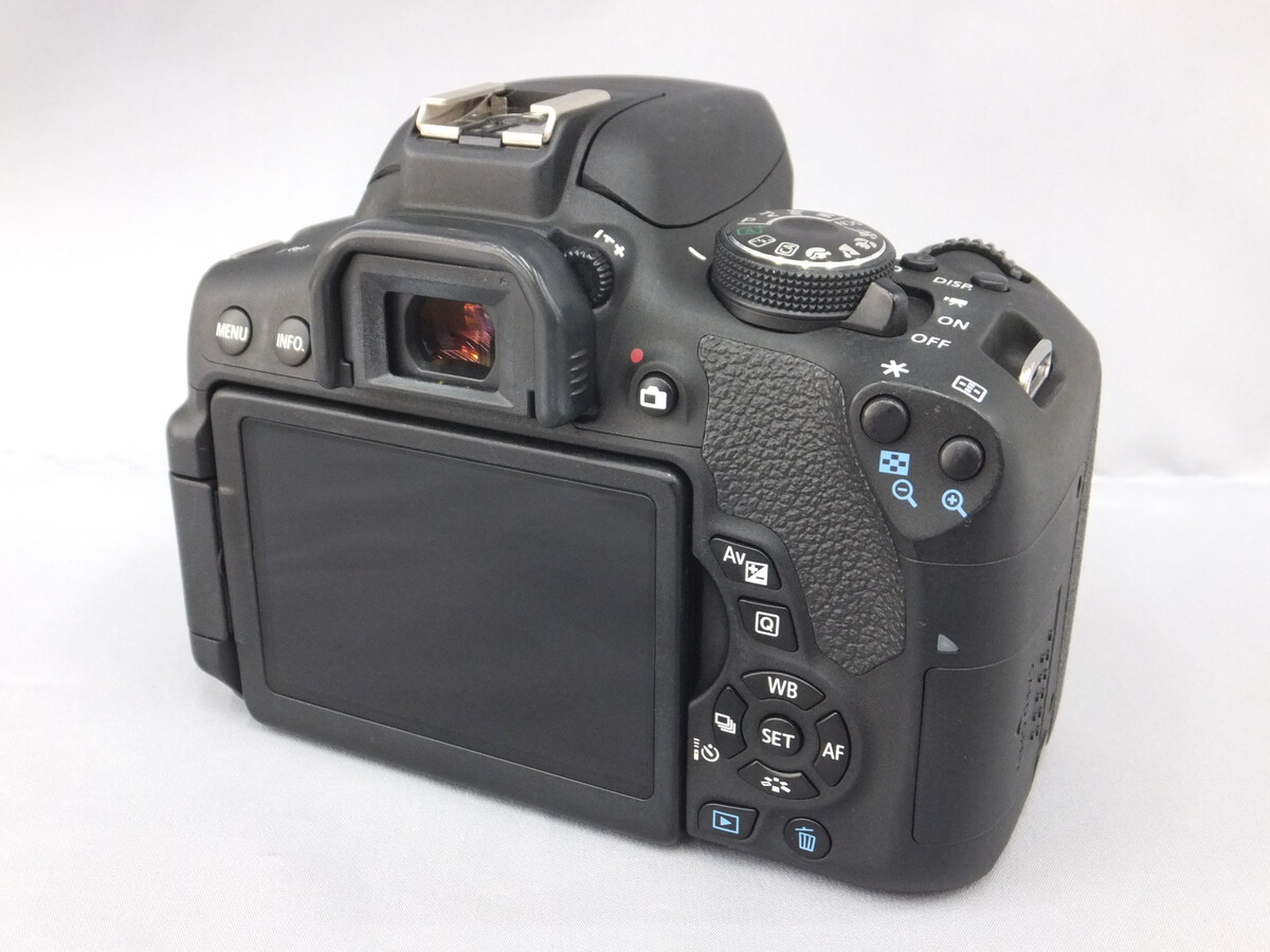 EOS Kiss X8i ボディ【2420万画素】