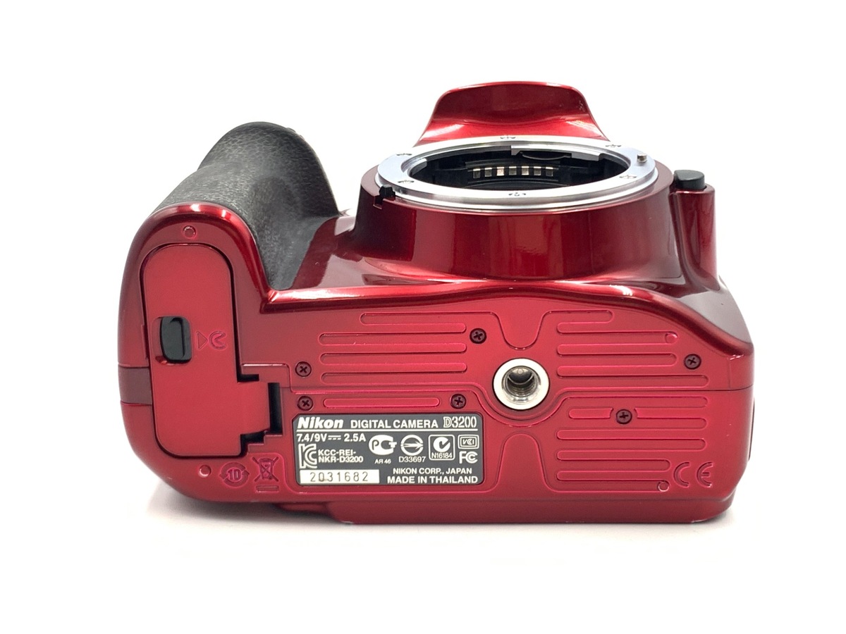 �j�R�� D3200 �{�f�B ���b�h