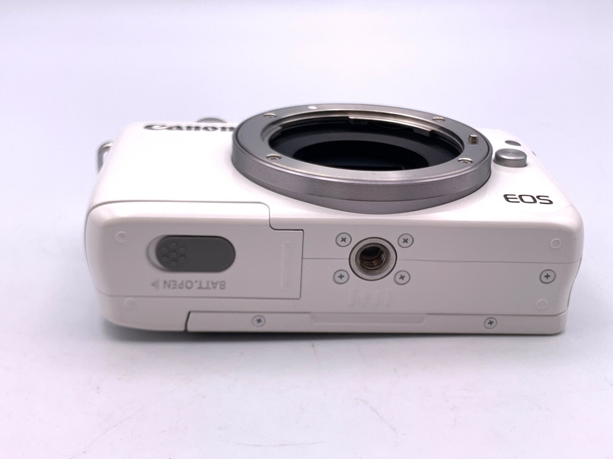EOS M10 ボディ ホワイト【1800万画素】