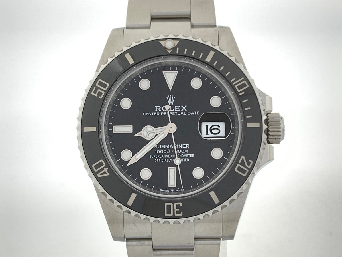 �T�u�}���[�i�[ �f�C�g 126610LN �u���b�N