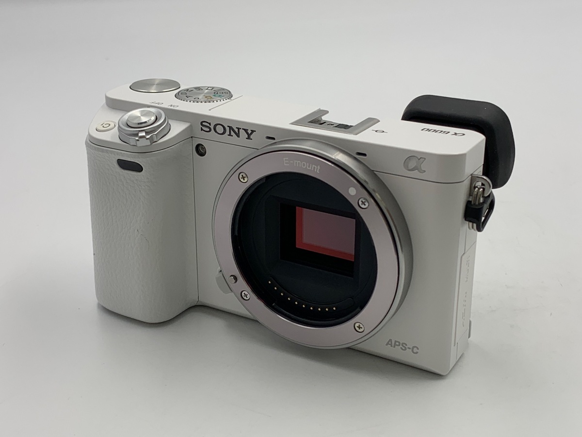 α6000 ボディ ホワイト ILCE-6000【2430万画素】