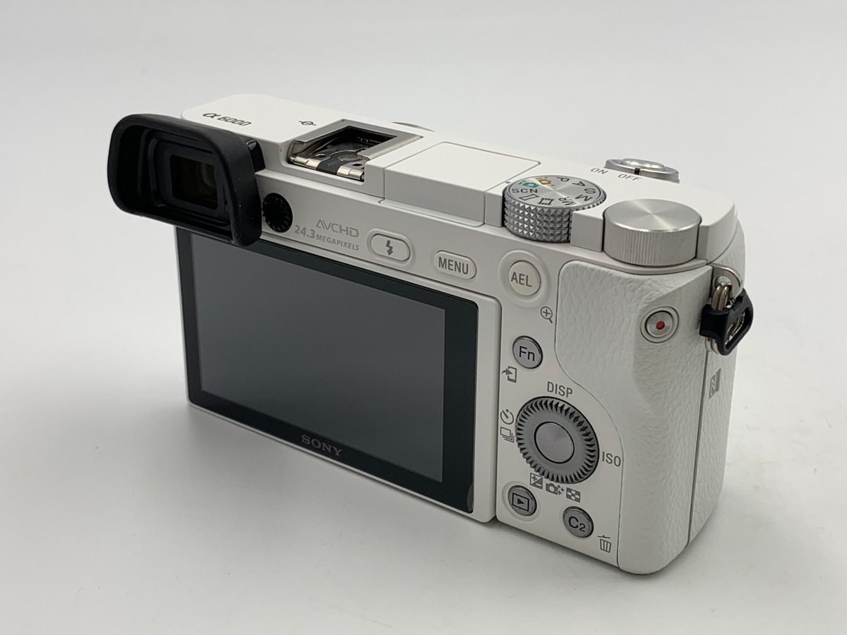 α6000 ボディ ホワイト ILCE-6000【2430万画素】