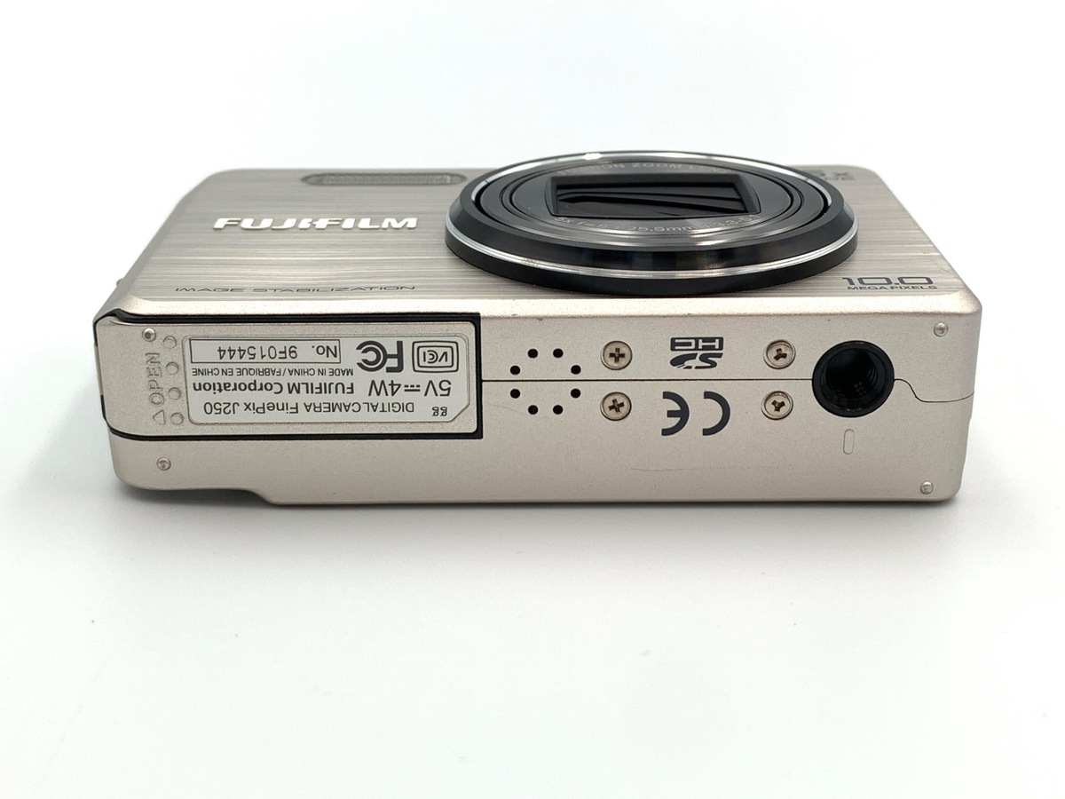 FinePix J250 シルバー【1000万画素】