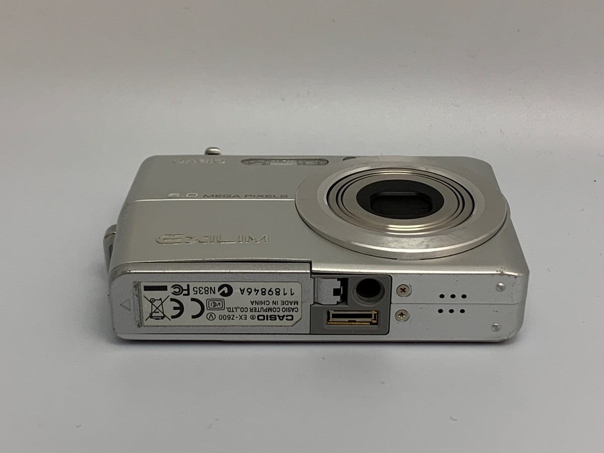 【中古】カシオ EXILIM ZOOM EX-Z600 シルバー