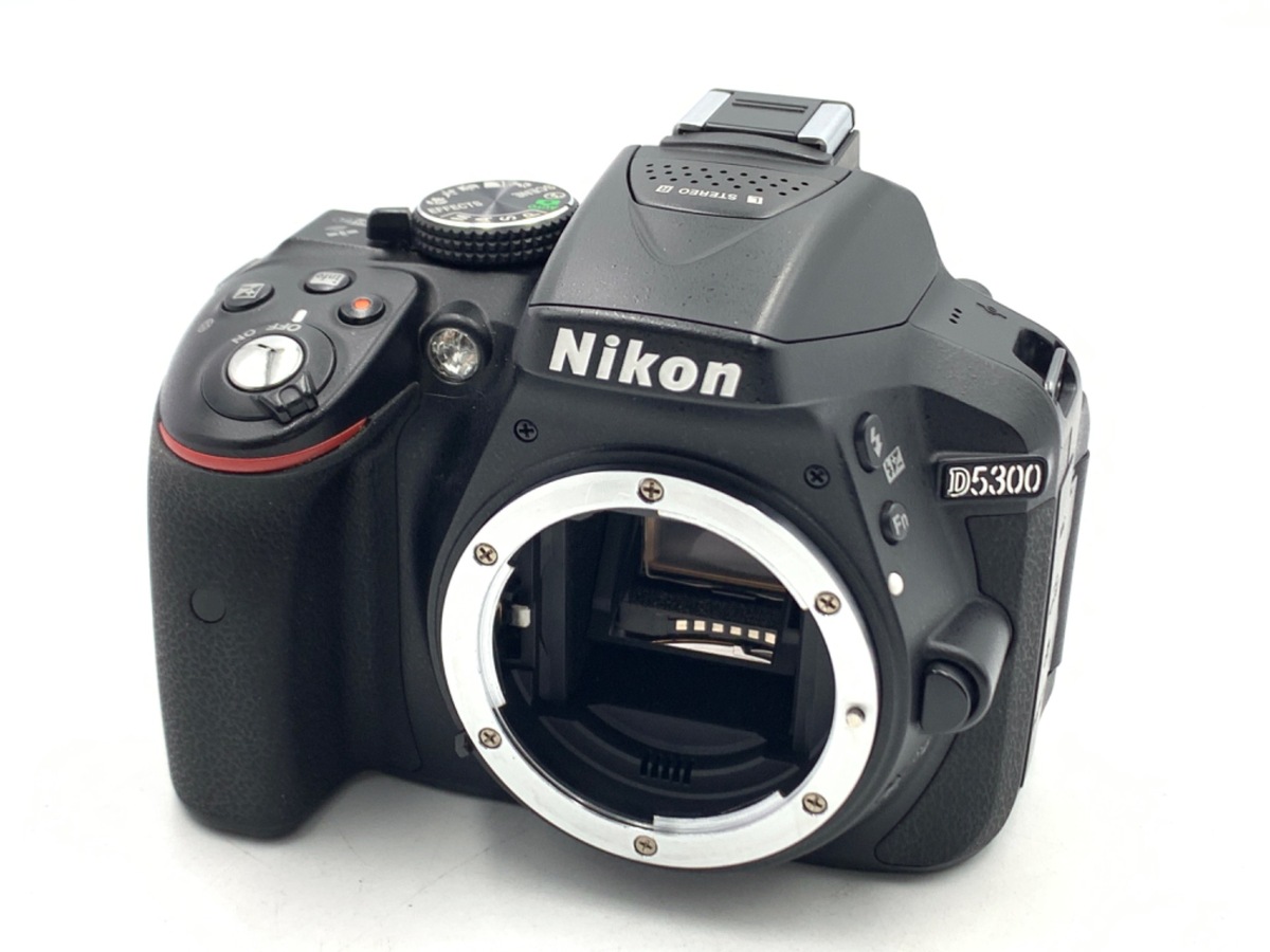 �j�R�� D5300 �{�f�B �u���b�N