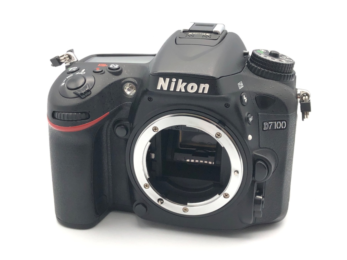 Nikon - 名前無し　Nikon D7100 ボディ　レンズ付 D7000 ニコン デジタル一眼 Nikon D7100 ボディ 中古 新品SD