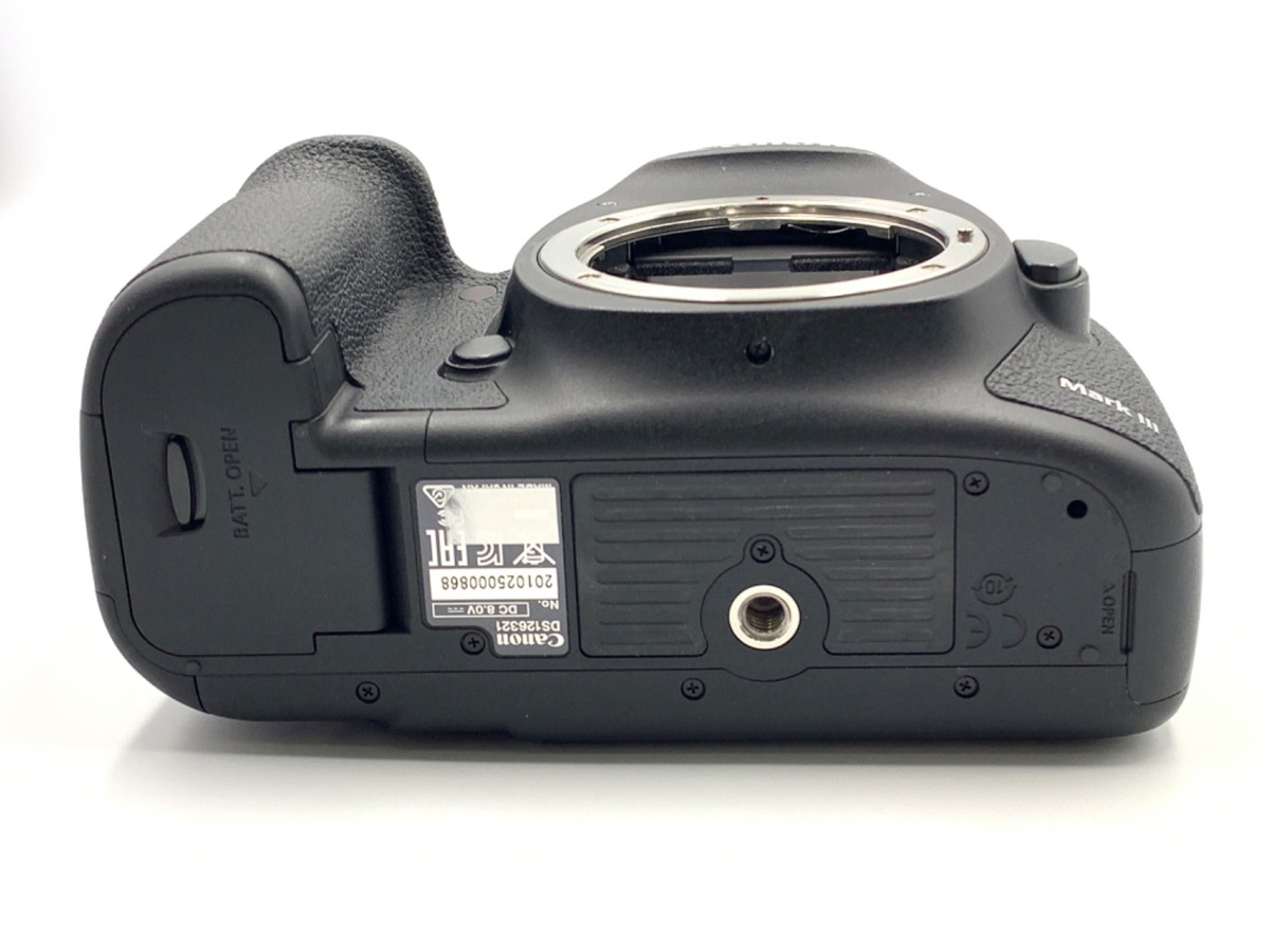 �L���m�� EOS 5D MarkIII �{�f�B