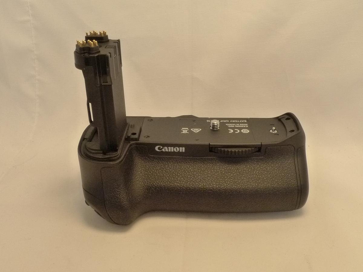 【中古】(キヤノン) Canon 7DMarkIIボディ+BG-E16 中古】(キヤノン) Canon 7DMarkIIボディ+BG-E16｜ナニワグループ