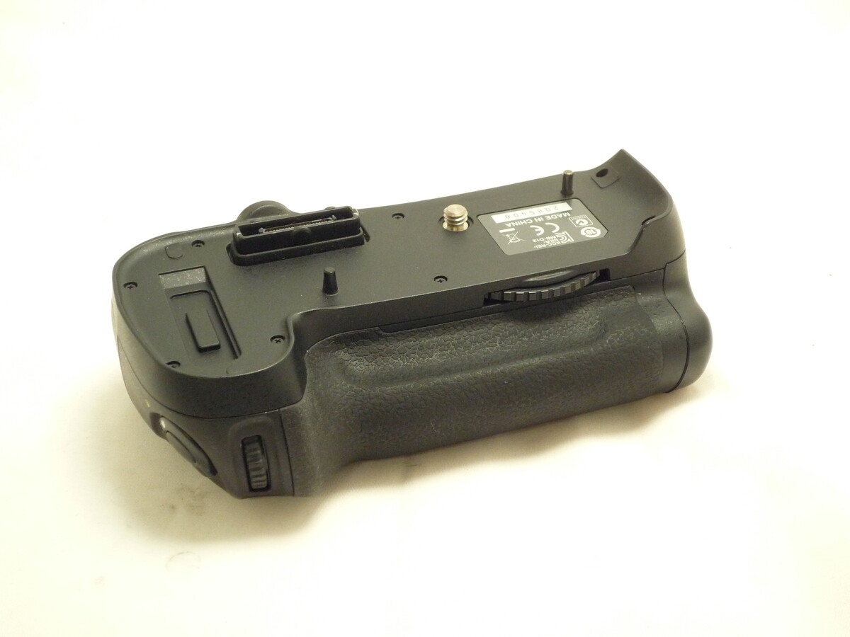 中古】ニコン マルチパワーバッテリーパック MB-D12 在庫一覧｜カメラ