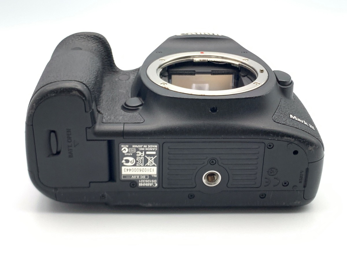�L���m�� EOS 5D MarkIII �{�f�B