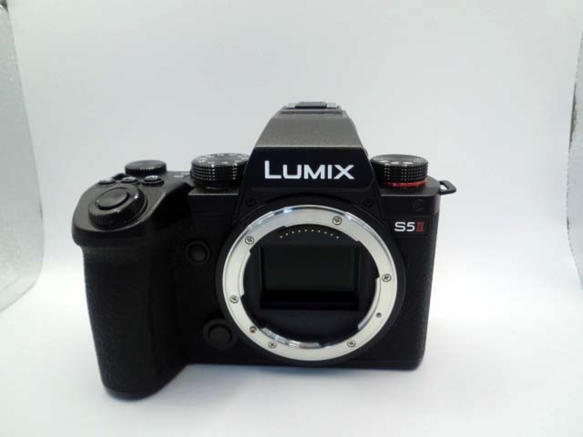 Panasonic - 【中古】(パナソニック) Panasonic LUMIX S5II DC-S5M2 ボデイ LUMIX DC-S5M2 ボディ 中古価格比較 - 価格.com