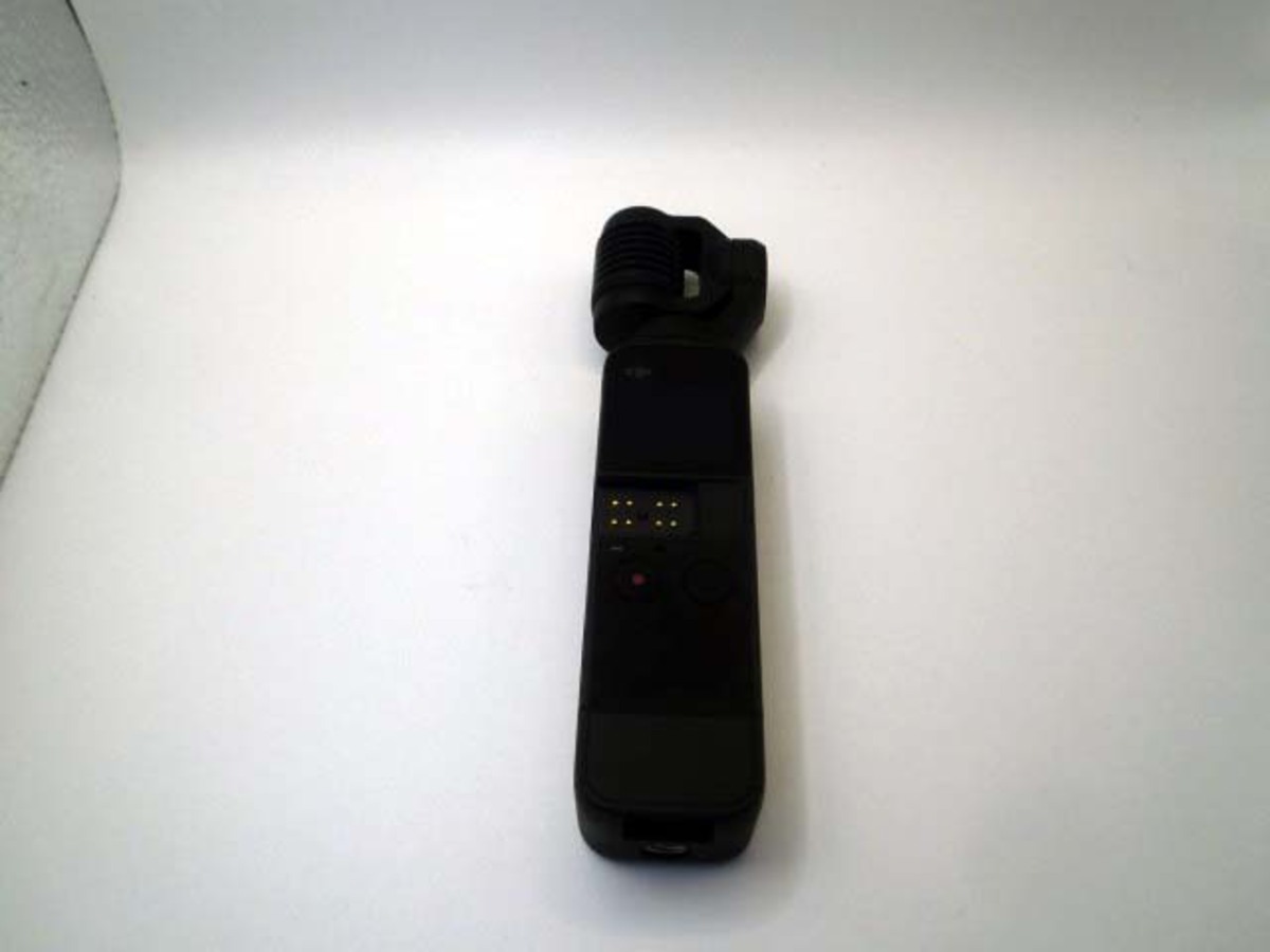 まき　(中古)DJI POCKET 2 付属品あり Amazon.co.jp: 【整備済み品】 DJI Pocket 2 vlogカメラ3軸