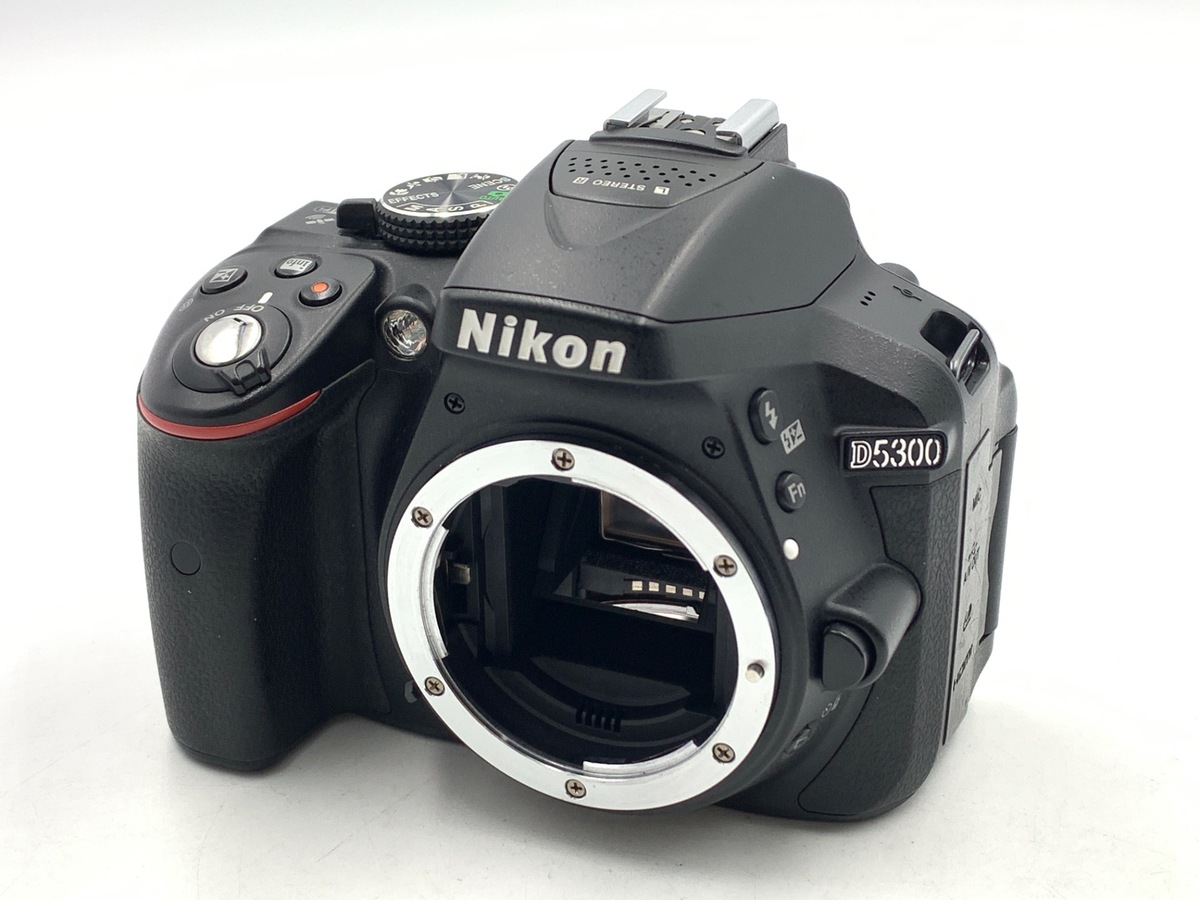 Nikon D5300 デジタル一眼レフカメラ 本体 Nikon D5300 24.2 MP CMOS Digital SLR Camera