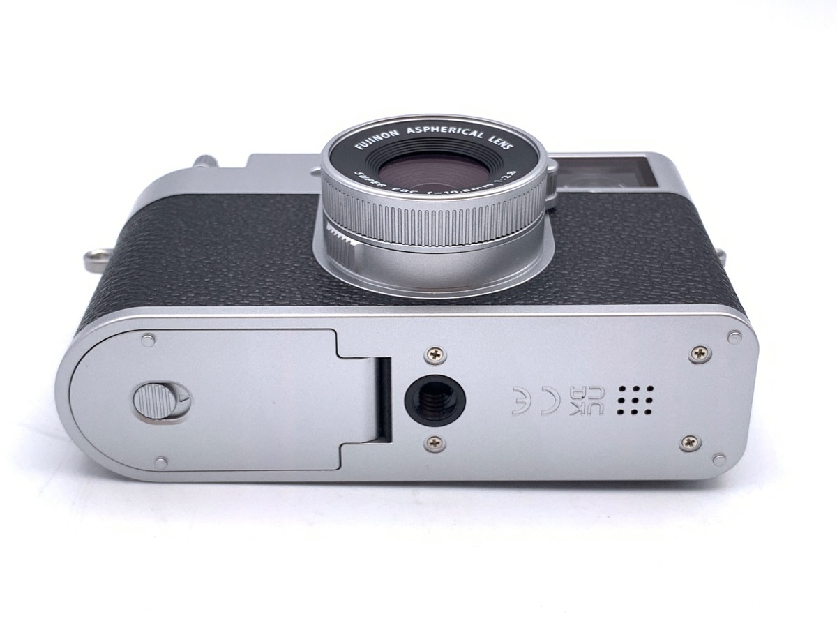 美品！Fujifilm 富士フイルムF inePixJ10 シルバー中古品 中古デジタル一眼カメラ 富士フイルム 製品一覧 - 価格.com