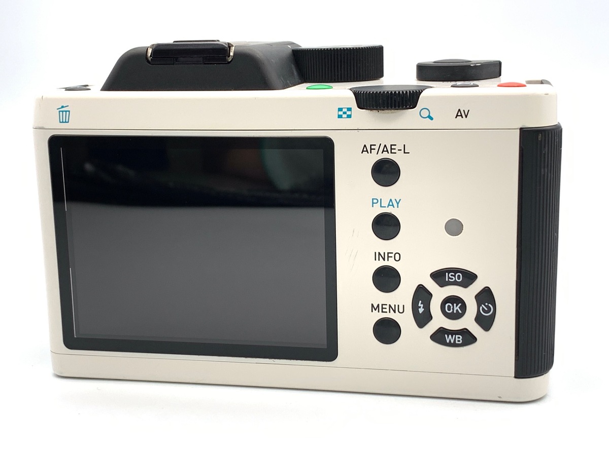 ペンタックス K-01 ボディ ホワイト×ブラック