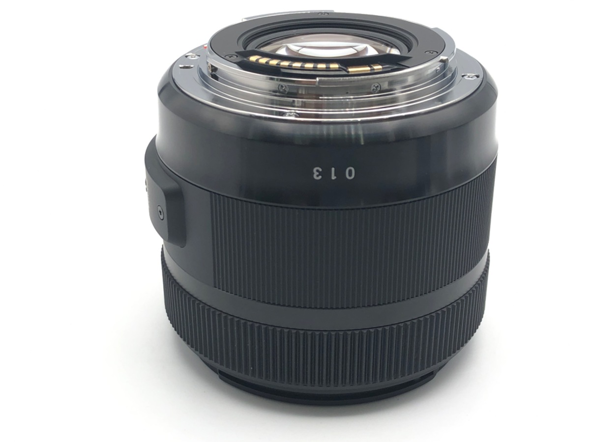 �V�O�} 30mm F1.4 DC HSM �L���m��EF-S�p