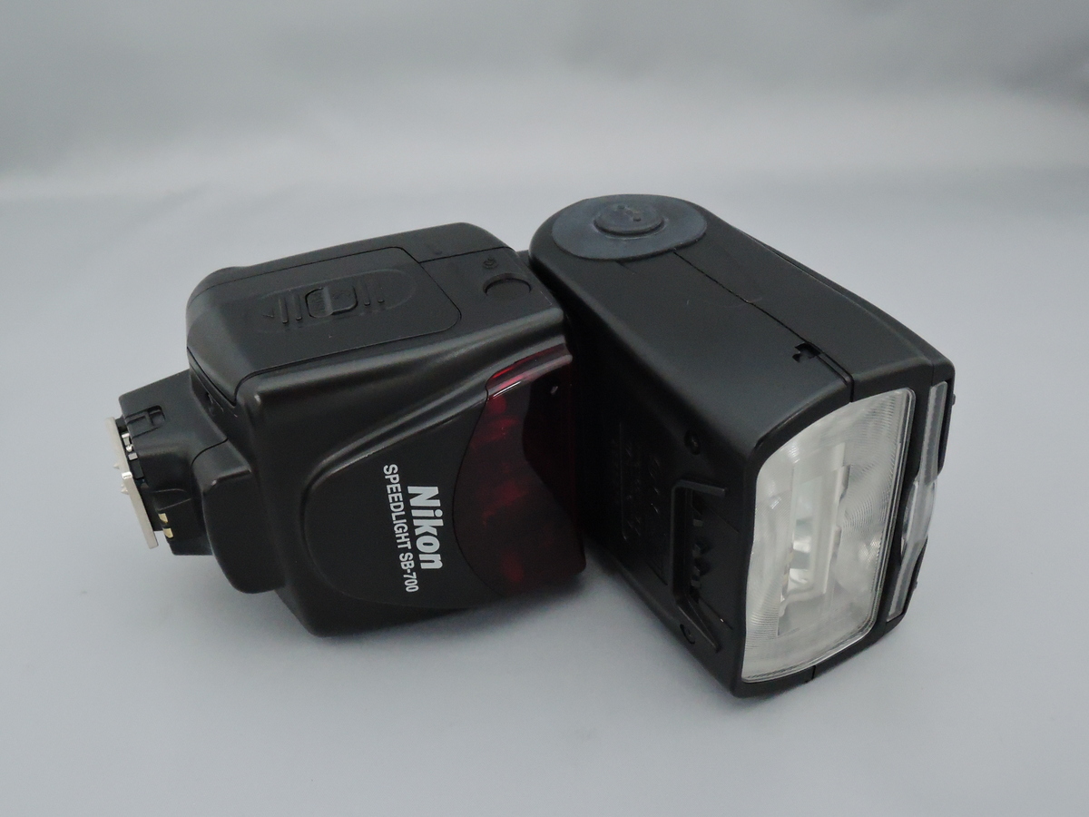 �j�R�� �X�s�[�h���C�g SB-700