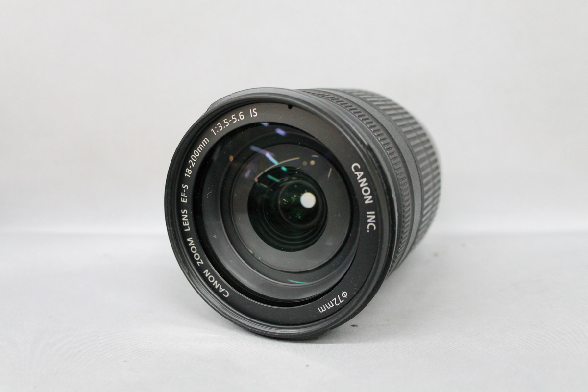 EF-S 18-200/3.5-5.6 IS