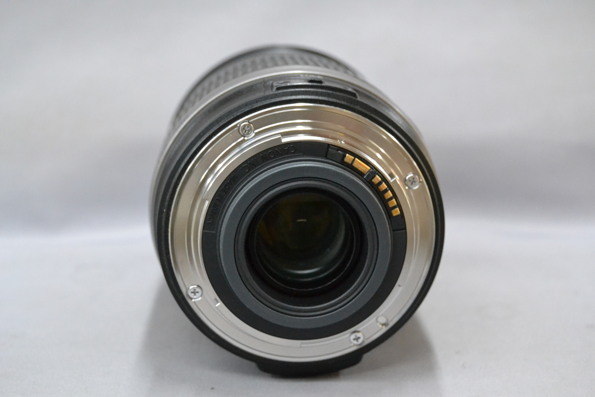 �L���m�� EF-S18-200mm F3.5-5.6 IS