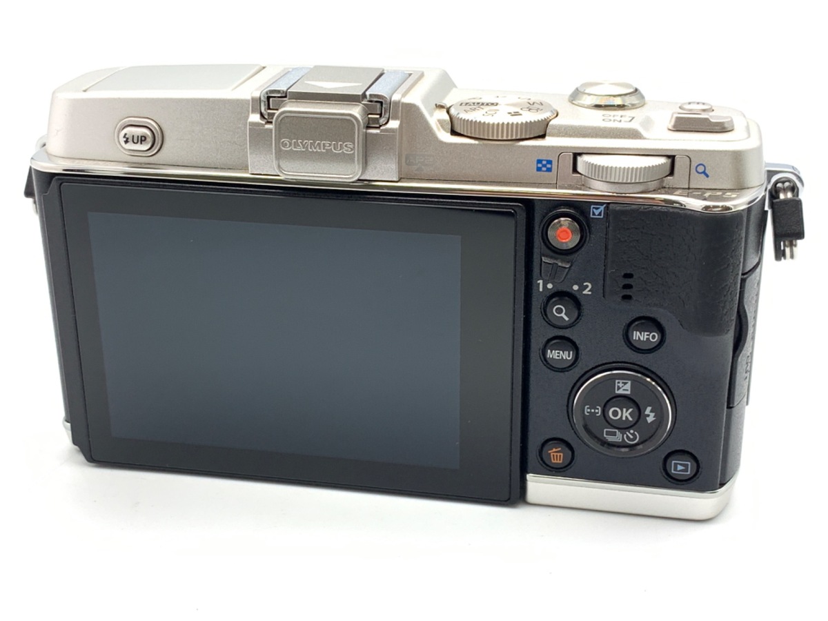 �I�����p�X E-P5 �{�f�B �V���o�[
