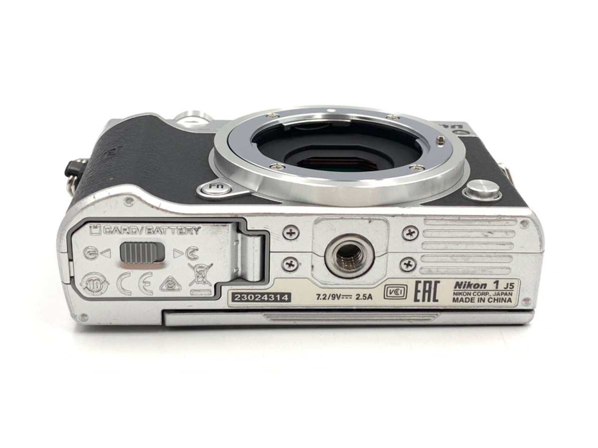 中古】ニコン Nikon1 J5 ボディ シルバー｜｜カメラのキタムラネット