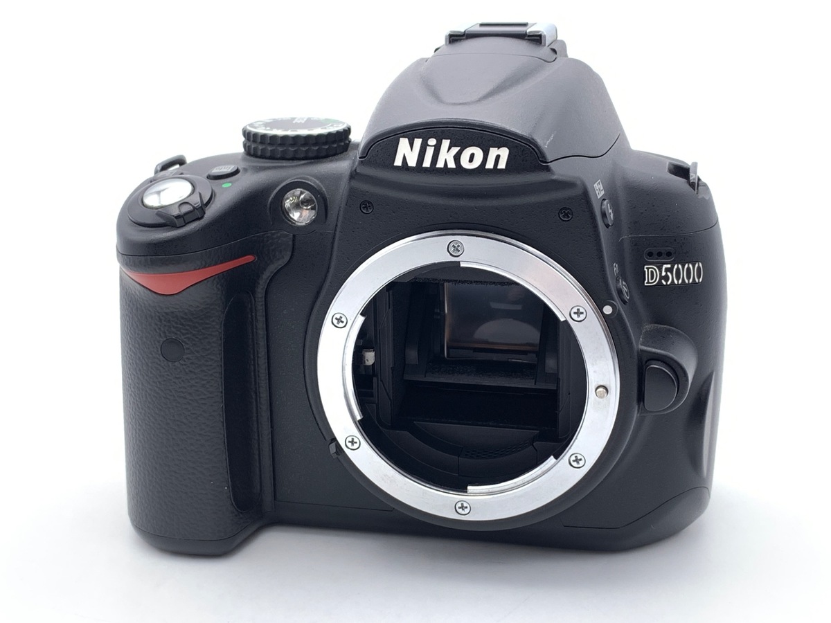 �j�R�� D5000 �{�f�B