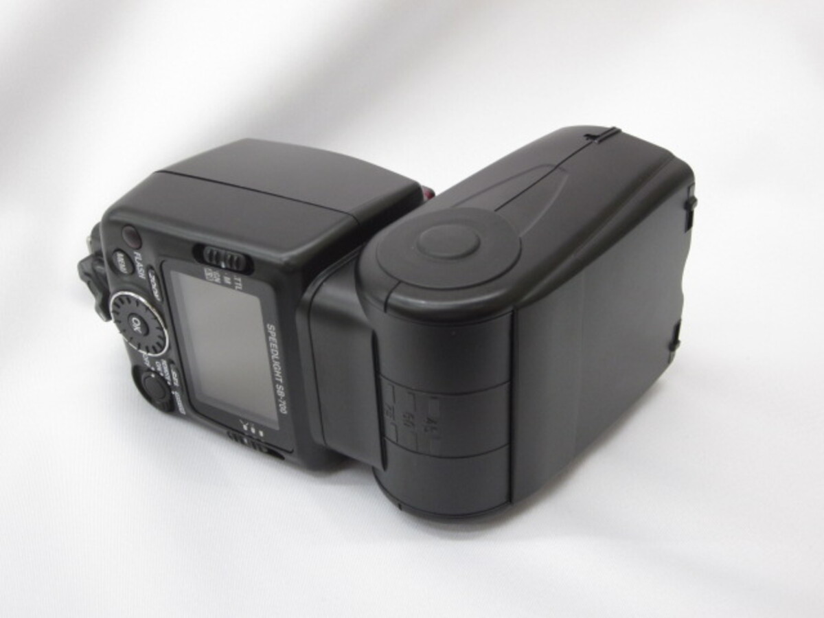ニコン スピードライト SB-700