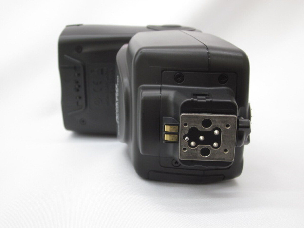 ニコン スピードライト SB-700