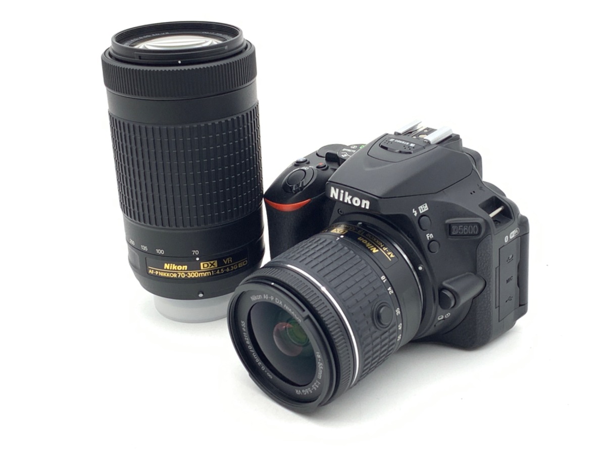 ✨極美品✨ニコン D5600 ダブルズーム❤️ショット数わずか3,635回！ 極美品 ニコン D5600 ダブルズーム ショット数わずか3 635回