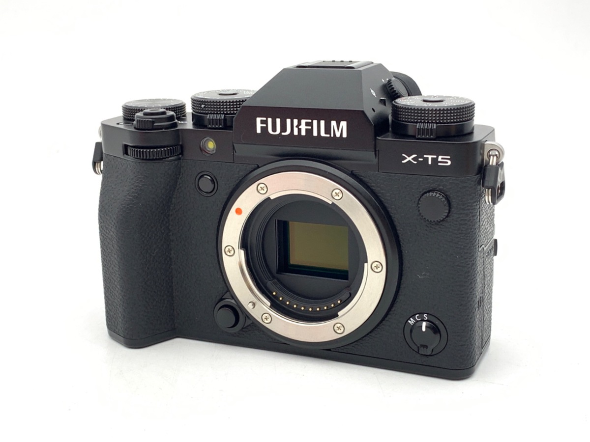 【中古美品】FUJIFILM X-T5 ミラーレスカメラ 本体　ブラック Amazon | 富士フイルム(FUJIFILM) ミラーレス一眼カメラ X-T5