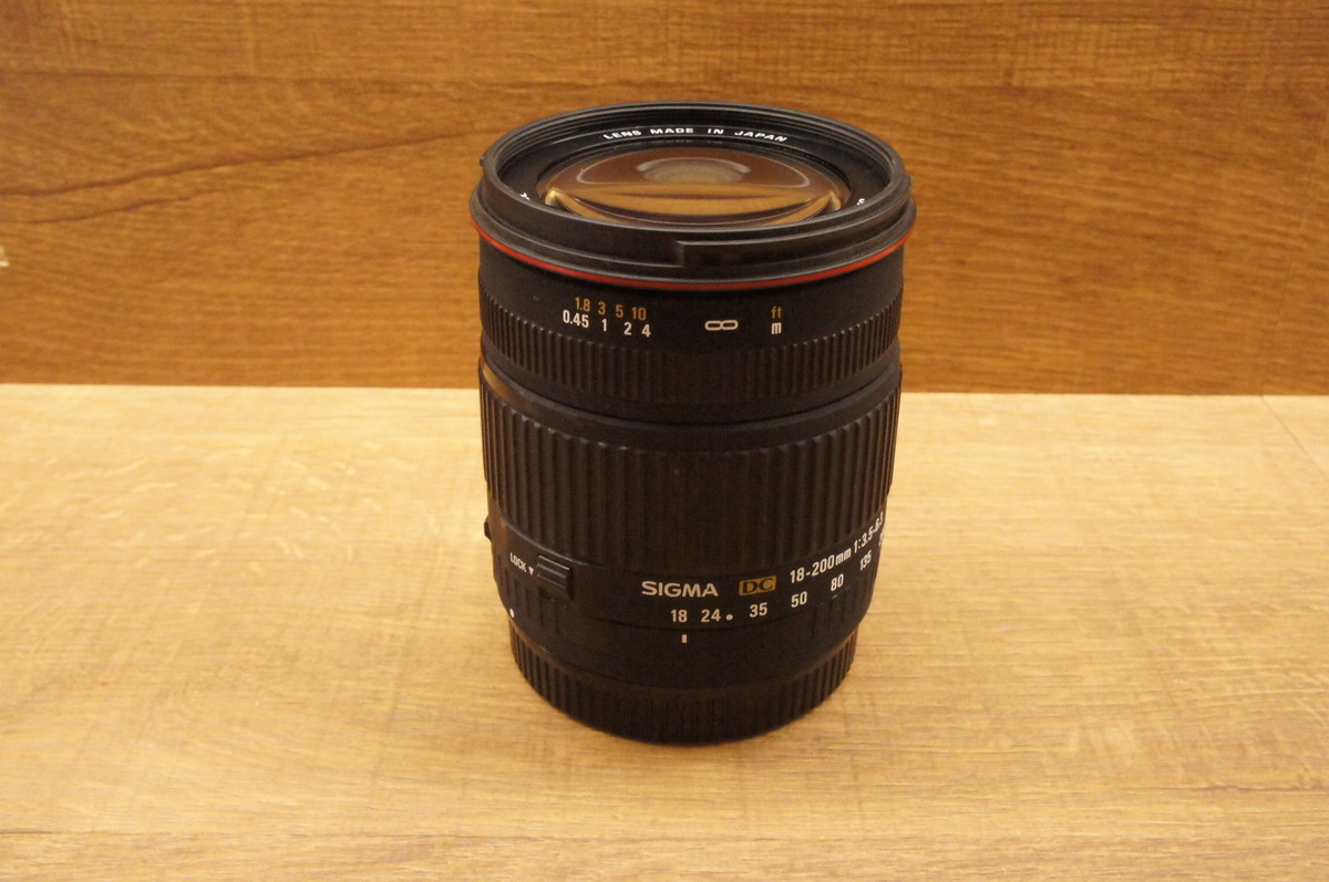 AF 18-200/3.5-6.3 ���� DC
