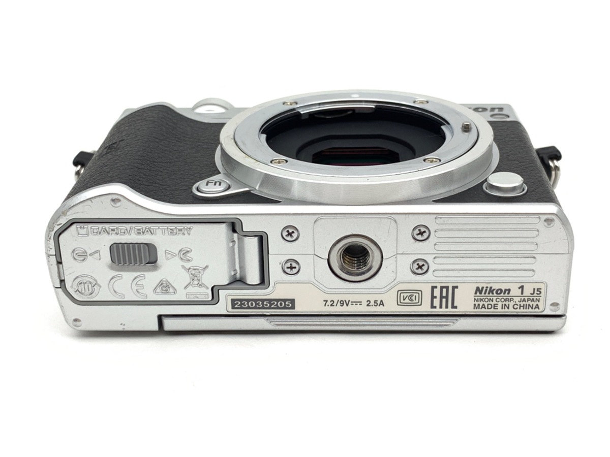 Nikon 1 J5 ボディ シルバー【2081万画素】